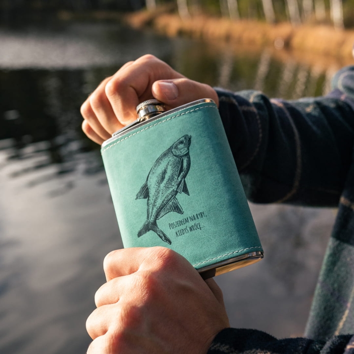 Piersiówka w ekoskórze 200 ml