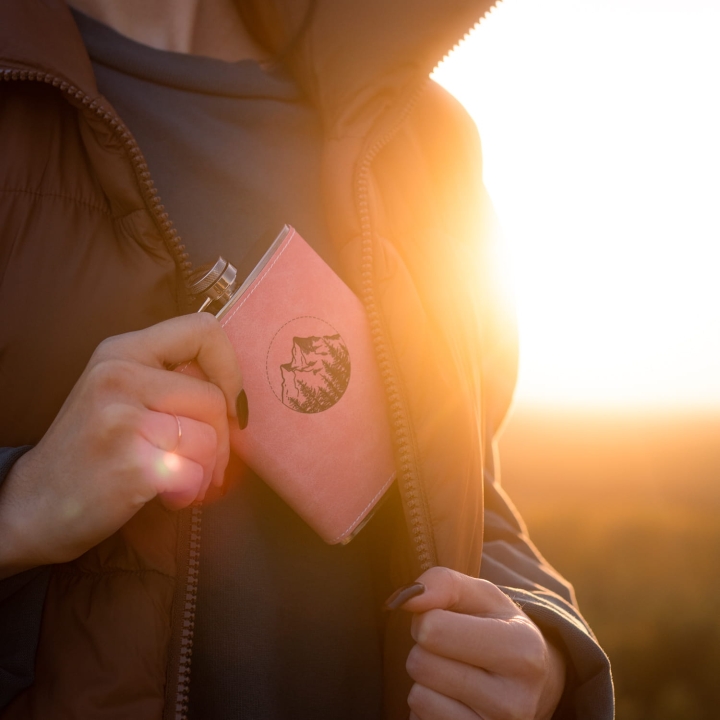 Piersiówka w ekoskórze 200 ml