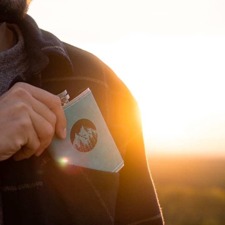 Piersiówka w ekoskórze 200 ml