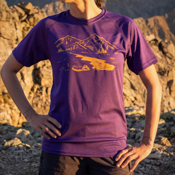 Koszulka trekkingowa damska unisex - Zew gór - FIOLETOWA